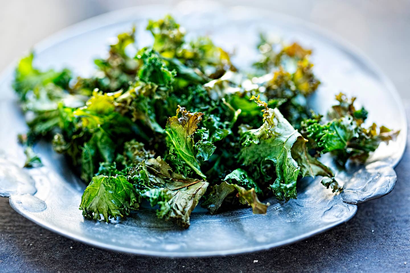 Kale chips with chilli flakes